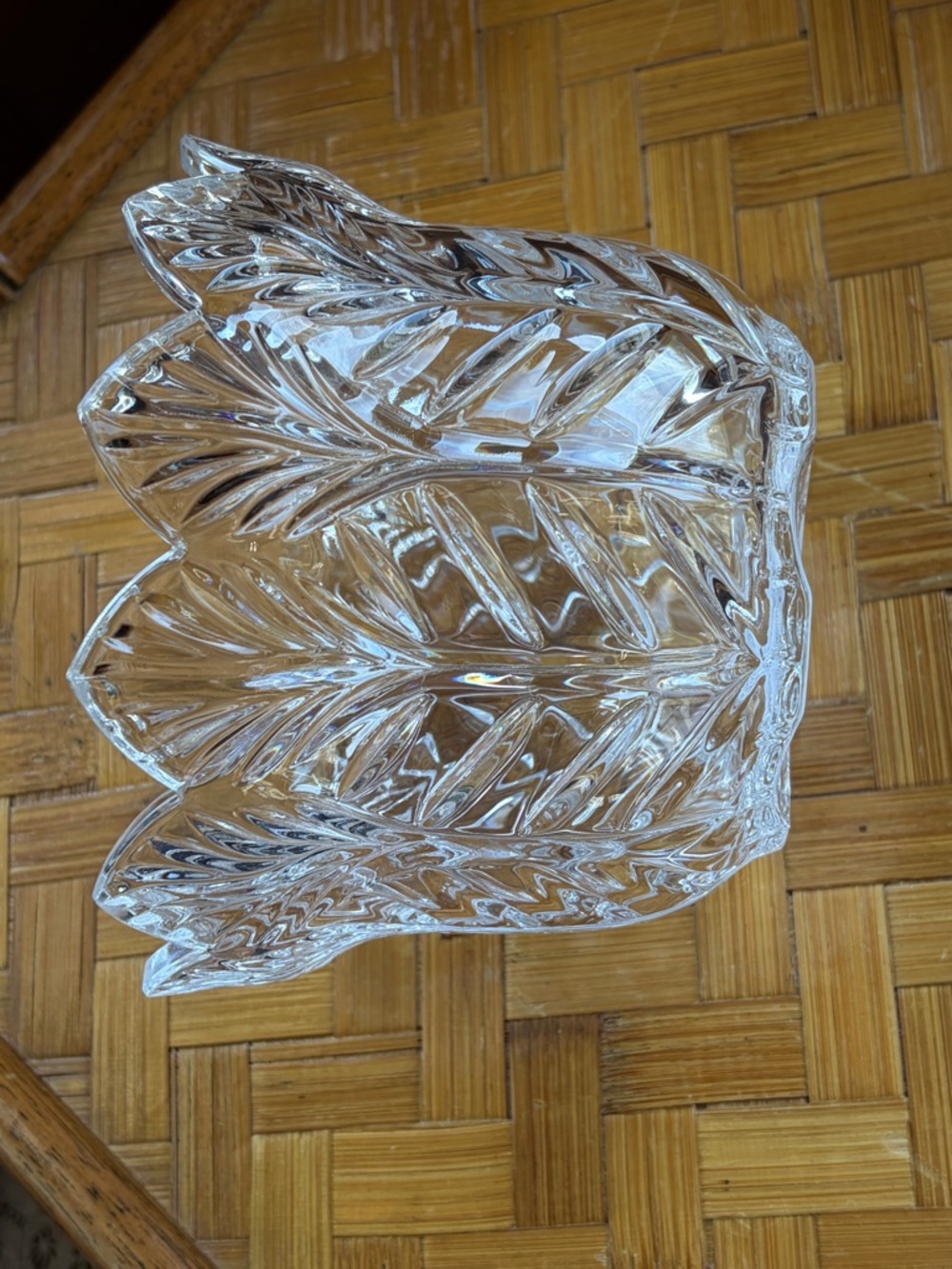 Fifth Avenue Crystal Portico Candy Dish Covered 7” Czech Vanity Storage - Picture 3 of 9